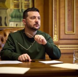 Новини України - Зеленський запровадив санкції проти нардепів-втікачів