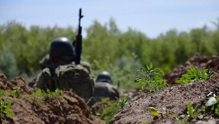 Новини України - ЗСУ відбивають десятки штурмів біля Покровська