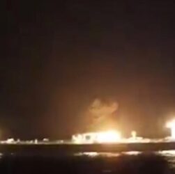 Новини світу - Атака хуситів на грецьке судно: загинули четверо моряків, 15 зниклих
