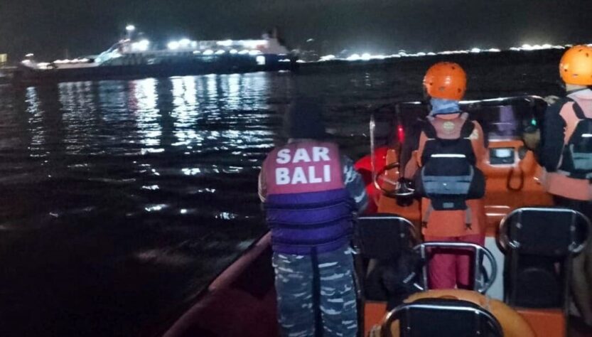 Новини світу - Біля берегів Балі затонув пором з 65 людьми