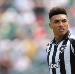 Новини спорту - Бразильський форвард переходить до сенсаційного клубу АПЛ