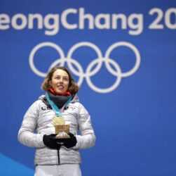 Новини спорту - Чемпіонку світу з біатлону шукають у гірській місцевості Пакистану