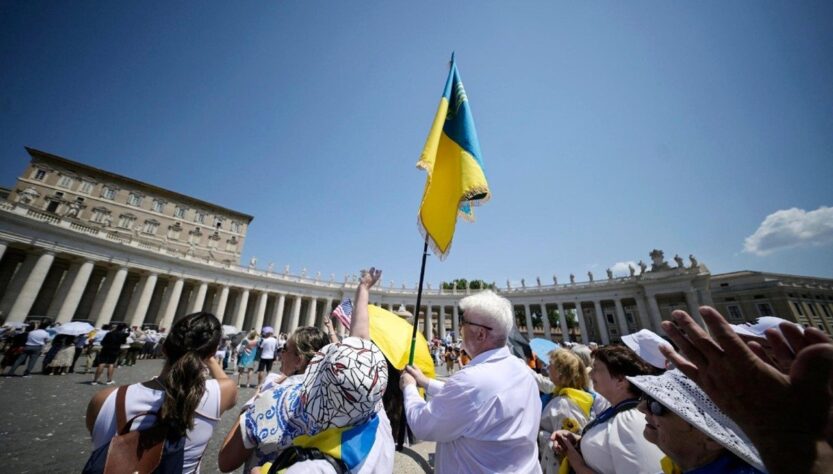 Новини світу - Діалог замість зброї: Папа Лев XIV закликав до молитви за мир