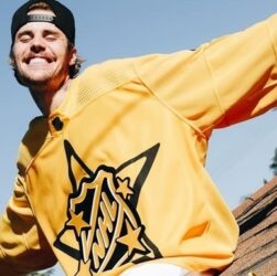 Новини культури - Джастін Бібер випустив новий альбом Swag