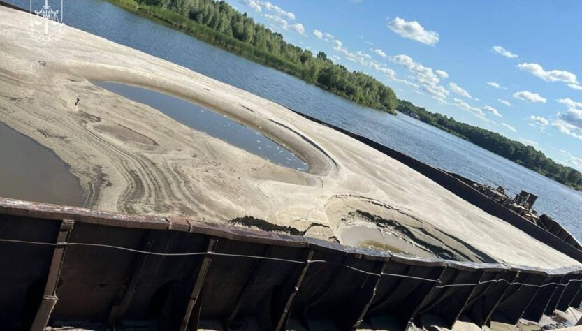 Новини України - Екошкода на 6 млн: на Київщині викрили незаконний видобуток піску з Десни