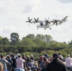 Технології - Електричне аеротаксі вперше здійснило політ між аеропортами у Британії