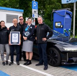 Авто новини - Електрокар Lucid встановив світовий рекорд з пробігу на одній зарядці