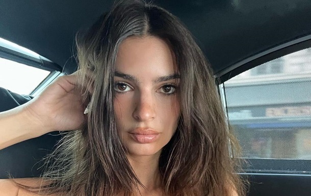 Новини культури - Емілі Ратаковскі офіційно розлучилася з чоловіком