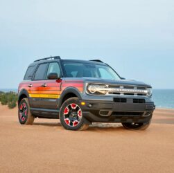 Авто новини - Ford відкликає понад 694 тисячі кросоверів через ризик займання пального