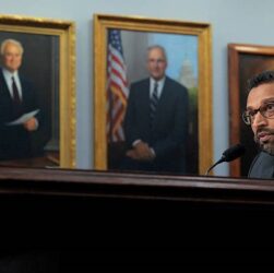 Новини світу - Готували до знищення: ФБР виявили документи про зв'язки Трампа з РФ