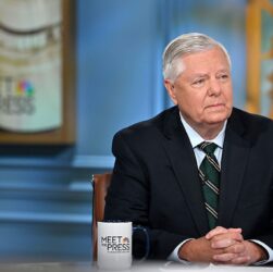 Новини світу - Грем анонсував рекордний потік зброї для ЗСУ