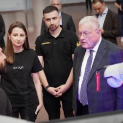 Новини України - Келлогу показали дрони українського виробництва