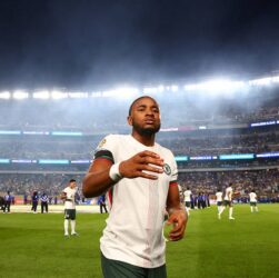 Новини спорту - Керівництво МЮ готове інвестувати в нападника Челсі