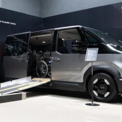 Авто новини - Kia розкрила деталі модульної електровантажівки PV5