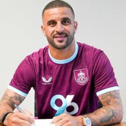 Новини спорту - Клуб АПЛ влаштував оригінальну презентацію новачка