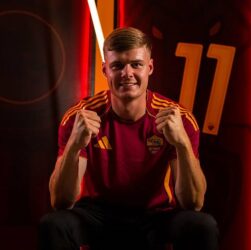 Новини спорту - Конкуренція з Довбиком передбачає співпрацю: новий форвард Роми