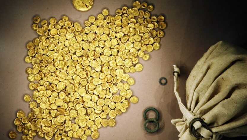 Новини світу - Крадіїв кельтського скарбу засудили до тривалого ув’язнення