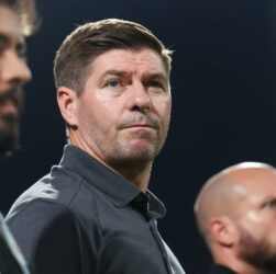 Новини спорту - Легендарний футболіст Ліверпуля став дідусем