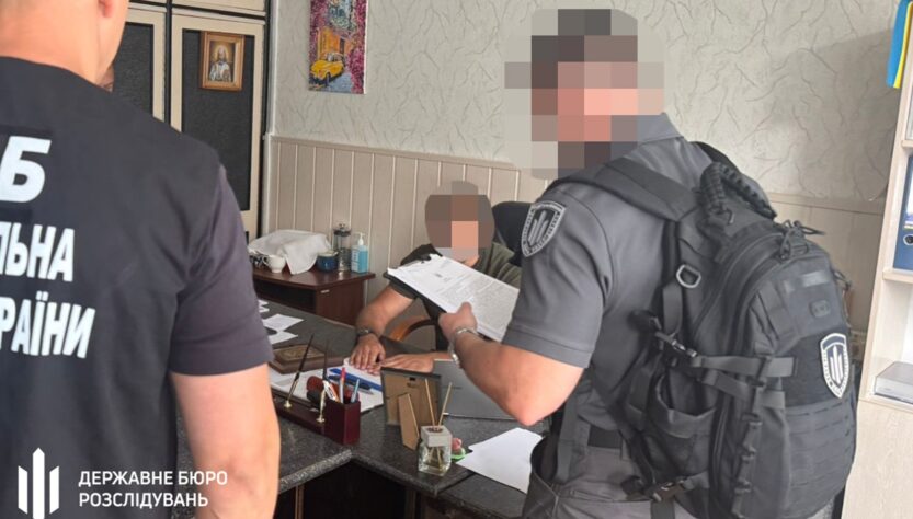 Новини України - Медінспектор у Дніпрі вимагав хабар у пораненого бійця