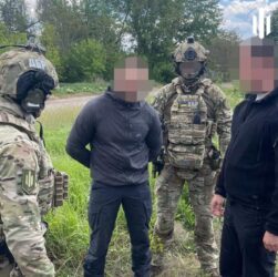 Новини України - На Донеччині військовий намагався продати 12 гранатометів