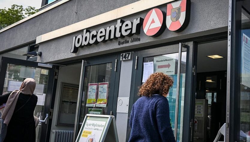 Новини світу - Німеччина перестала бути лідером в ЄС за кількістю заявок на притулок