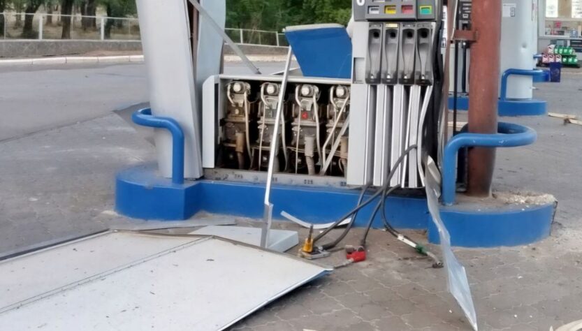 Новини України - Обстріл Дніпропетровщини: пошкоджено інфраструктуру, підприємство та АЗС