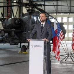 Новини України - Польща відреагувала на зупинку поставок зброї США