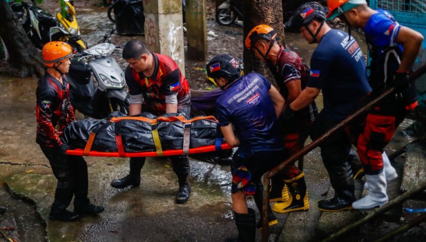 Новини світу - Потужні зливи в Китаї: кількість загиблих перевищила 60 осіб