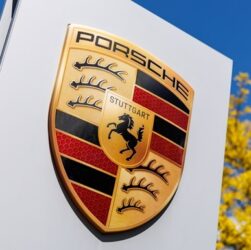 Авто новини - Прибуток компанії Porsche впав на 91%