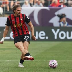 Новини спорту - ПСЖ і Борнмут не можуть узгодити трансфер Забарного - інсайдер