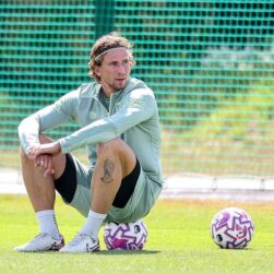 Новини спорту - ПСЖ відновить діалог щодо переходу Забарного