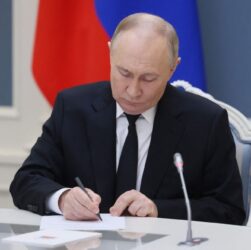 Новини світу - Путін офіційно дозволив найманців в російській армії