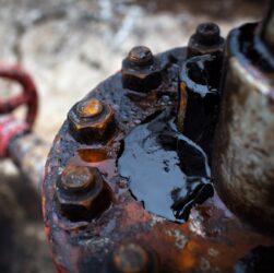 Новини бізнесу - РФ отримала найнижчі доходи від викопного палива з початку війни - звіт