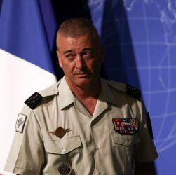 Новини світу - Росія зробила Францію "основною мішенню" в Європі - голова Генштабу