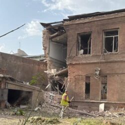 Новини України - Росіяни пошкодили три медзаклади на Харківщині