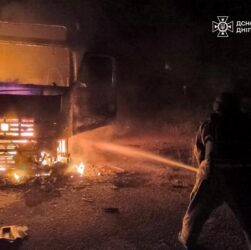 Новини України - Росіяни вдарили по рятувальниках під час гасіння пожежі на Дніпропетровщині