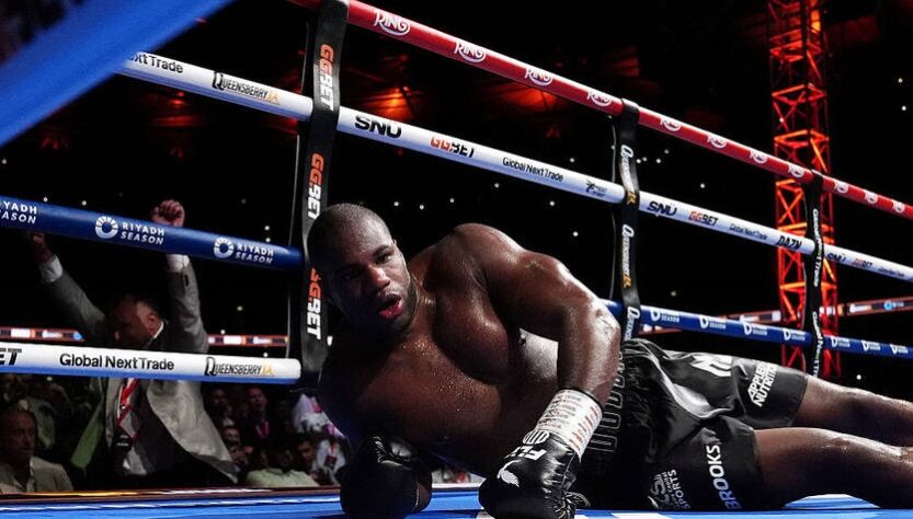 Новини спорту - Рой Джонс оцінив поведінку Дюбуа у реванші з Усиком