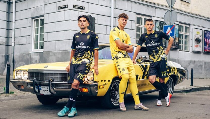 Новини спорту - Рух представив оновлену ігрову форму