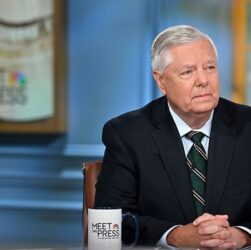 Новини світу - Сенатор Грем наполягає на законі щодо "драконівських" санкцій