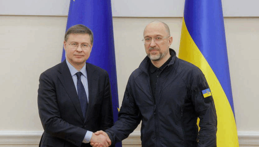 Новини України - Шмигаль провів розмову з комісаром ЄС