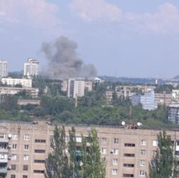Новини України - Соцмережі заявили про "приліт" в центрі Донецька