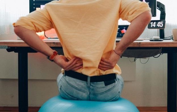 Технології - Стало відомо, скільки потрібно ходити, щоб запобігти болю в спині