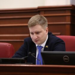 Новини Києва - Суд арештував екссекретаря Київради