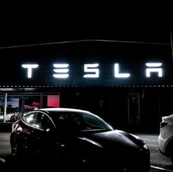 Новини України - Tesla втратила мільярди доларів через продаж 75% своїх біткоїнів