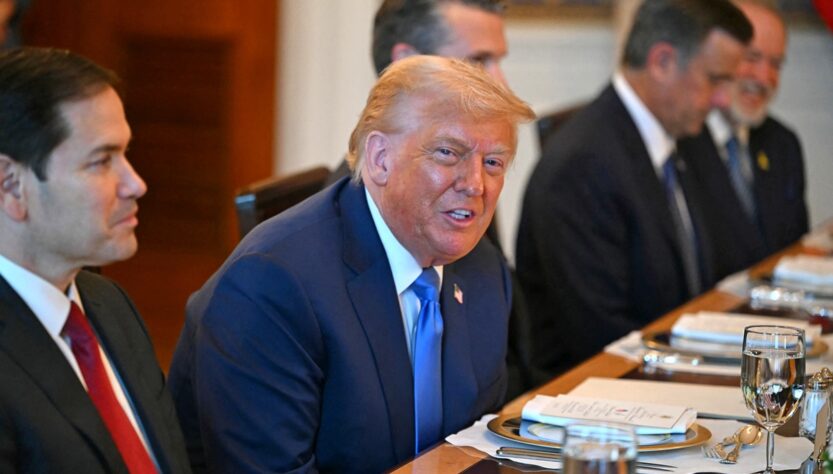 Новини України - Трамп анонсував більше зброї для України