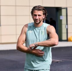 Новини спорту - Трансфер Забарного: у переговори включився президент європейського гранда