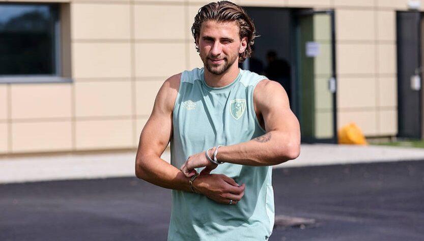 Новини спорту - Трансфер Забарного: у переговори включився президент європейського гранда