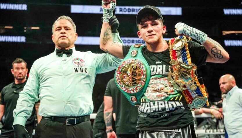 Новини спорту - Турки анонсував бій за об'єднання поясів у другій найлегшій вазі