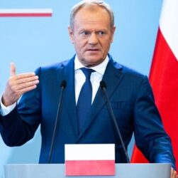 Новини світу - Туск представив оновлений склад уряду