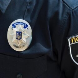 Новини України - У Чернігові трирічний хлопчик травмувався, випавши з вікна